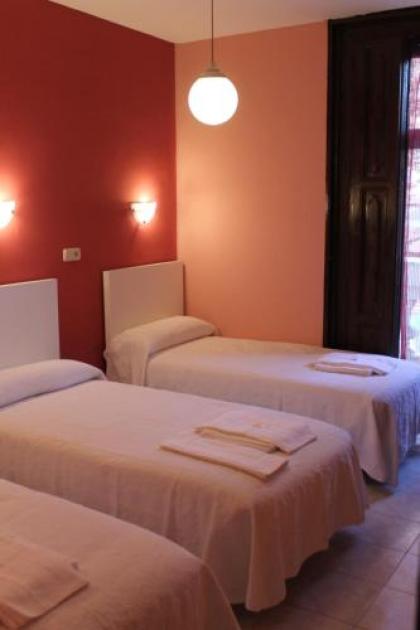 Hostal Abitum Madrid - image 10