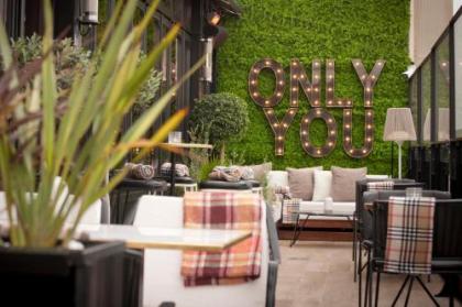 Only You Hotel Atocha - image 1