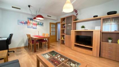 Apartamento Aluche con parking gratuito - image 12