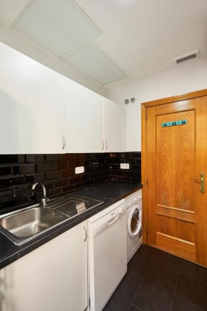 Conde Duque Prime by Presidence Rentals - image 11