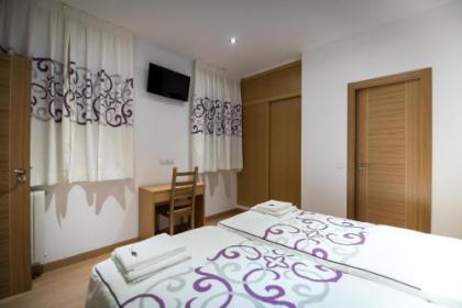 Hostal Carracedo - image 7