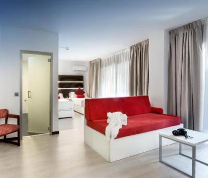 Roisa Hostal Boutique - image 2