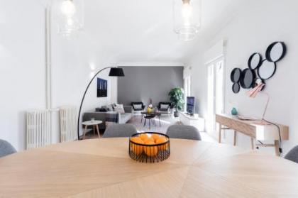 Principe de Vergara Apartment II by Flatsweethome - image 4