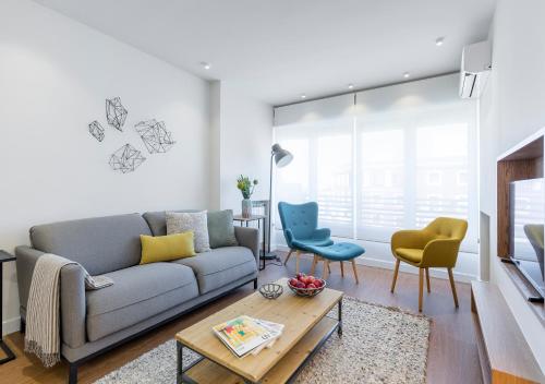 Francisco Silvela Apartment by Flatsweethome - image 2