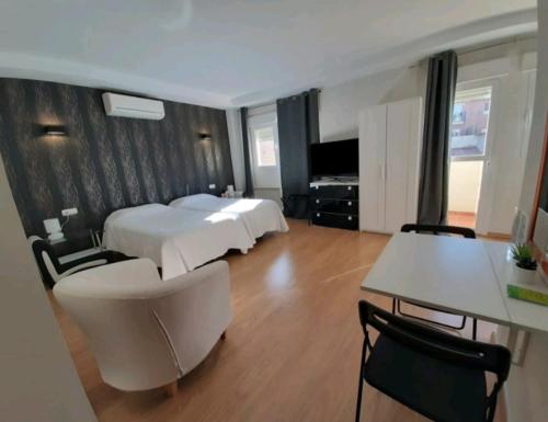 APARTAMENTOS SANTA JULIANA - image 2