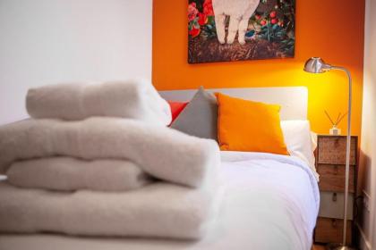 Lovely and Chic 1 Bedroom Apartment next to Atocha - image 12