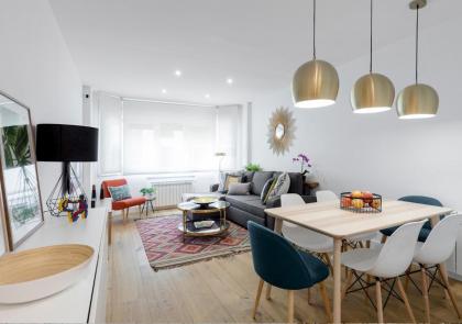 Hermosilla Apartment by Flatsweethome