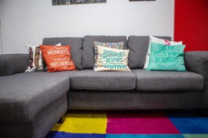 Comfortable 1 bed in Madrid w/ easy Airport access - image 20