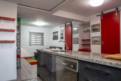 Comfortable 1 bed in Madrid w/ easy Airport access - image 7