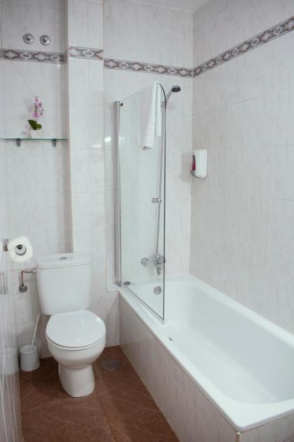 Hostal Ártico - image 12