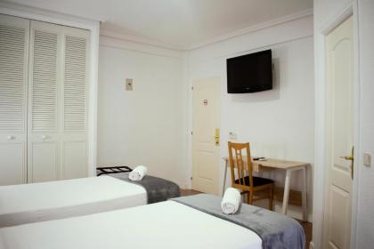 Hostal Ártico - image 20
