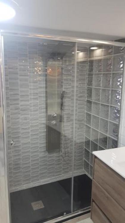 Luna Apartment - image 17