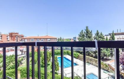 APARTMENTO CON PISCINA 4 PAX BARAJAS AREA