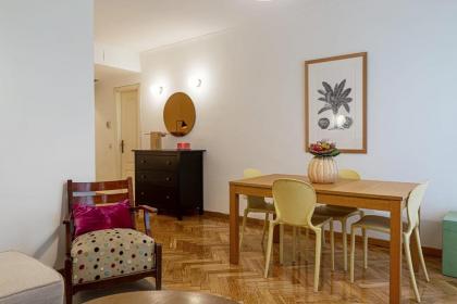 Cute 1 Bedroom Apartment with a balcony - image 19