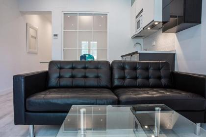 Modern 3BDR 2Bath in La Latina 10mins to metro
