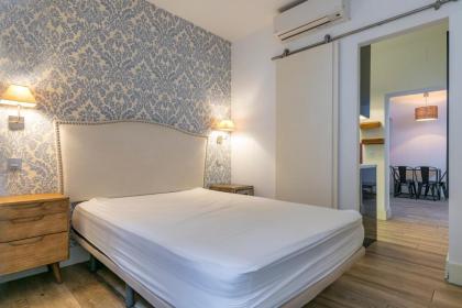 HOMEABOUT DIEGO DE LEÓN Apartment I - image 10