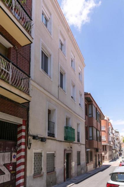 HOMEABOUT DIEGO DE LEÓN Apartment II - image 10