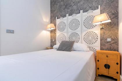 HOMEABOUT DIEGO DE LEÓN Apartment II - image 11
