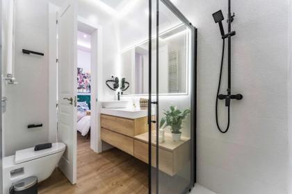 Super Exclusive Madrid Center Apartment - image 15