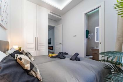 Super Exclusive Madrid Center Apartment - image 16