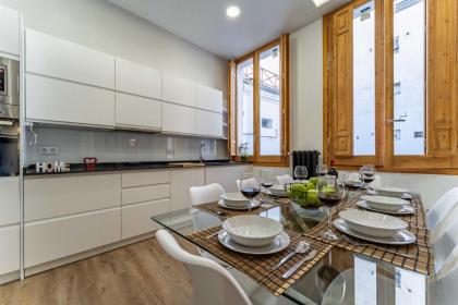 Super Exclusive Madrid Center Apartment - image 3