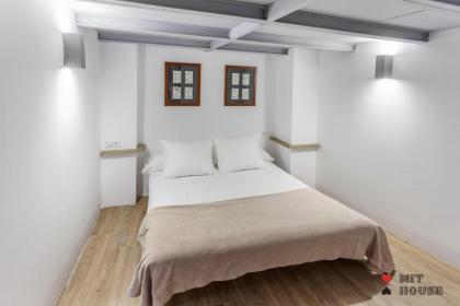 MIT House Auditorio en Madrid - image 12