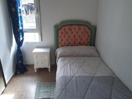 Room in Guest room - Peaceful accommodation in Madrid near Atocha Madrid