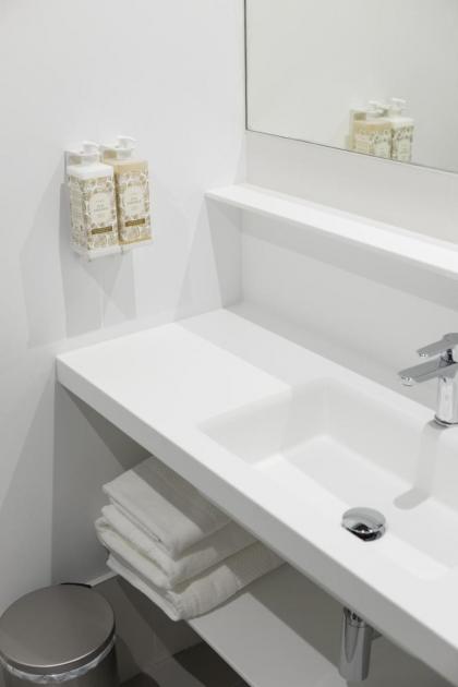 Apartamentos Las Torres - image 10