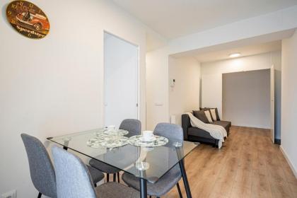 For You Rentals Cozy Apartment La Vaguada Madrid PMO10
