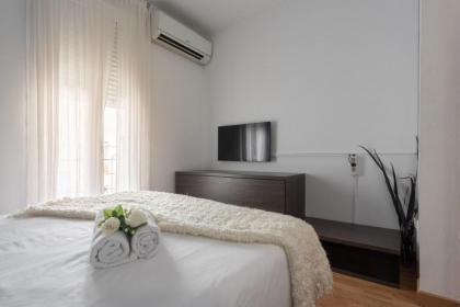 Apartment 5PAX Center Gran Via Sol Malasaña A005 - image 6