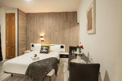 Studio Apartment | Complimentary Breakfast | A033 