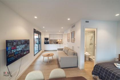 CASTILLA LUXURY A Apartments - image 3