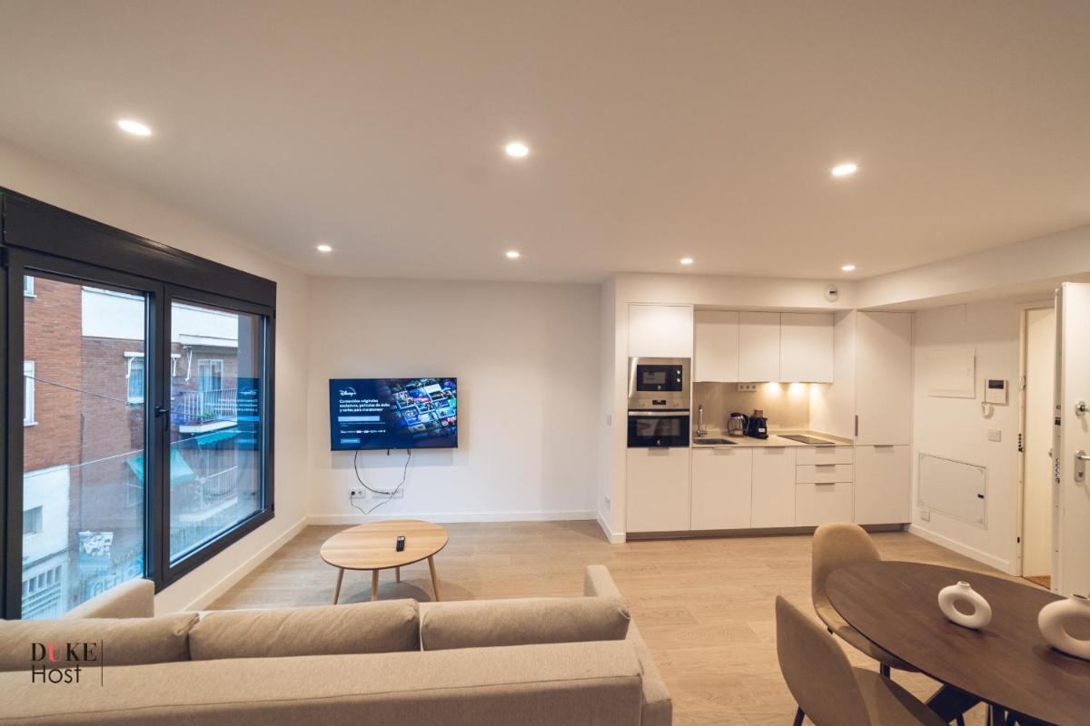 Castilla Luxury 1B Apartment - main image