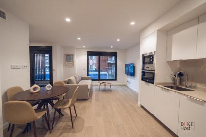 Castilla Luxury 1B Apartment - image 2