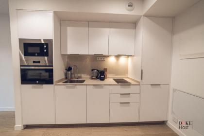 Castilla Luxury 1B Apartment - image 9