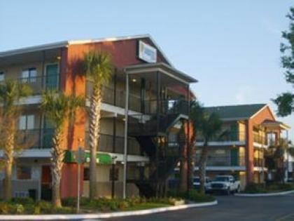 Sunstyle Suites - image 12