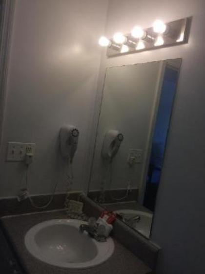 Sunstyle Suites - image 18
