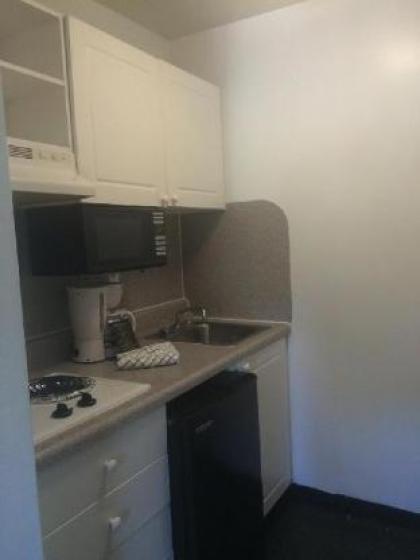 Sunstyle Suites - image 19