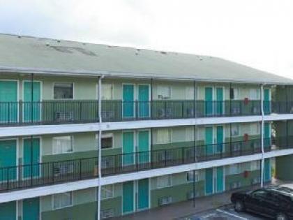 Sunstyle Suites - image 5