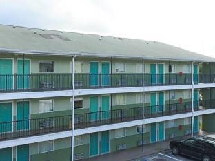 Sunstyle Suites - image 5