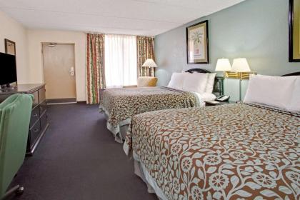 Days Inn by Wyndham Orlando Airport Florida Mall - image 11