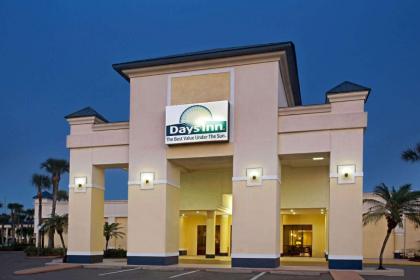 Days Inn by Wyndham Orlando Airport Florida Mall - image 2