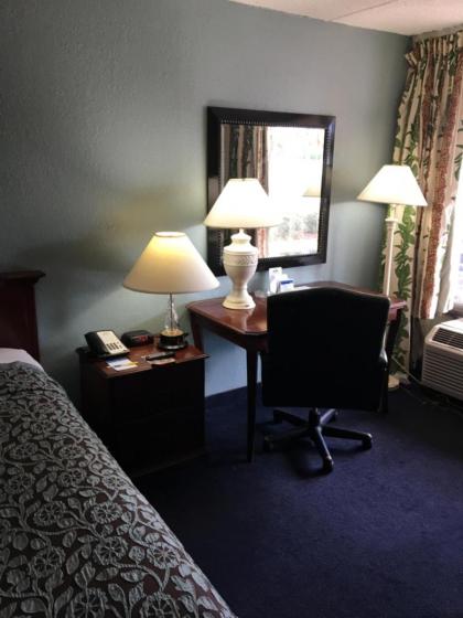 Days Inn by Wyndham Orlando Airport Florida Mall - image 20
