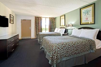 Days Inn by Wyndham Orlando Airport Florida Mall - image 6