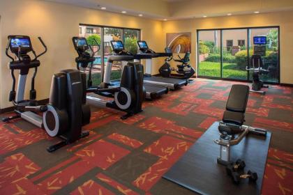 Courtyard by Marriott Orlando International Drive/Convention Center - image 10