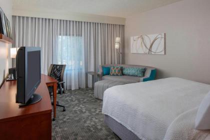 Courtyard by Marriott Orlando International Drive/Convention Center - image 21