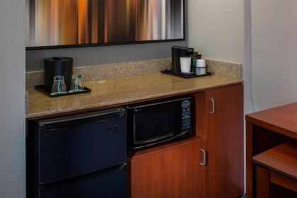 Courtyard by Marriott Orlando International Drive/Convention Center - image 28