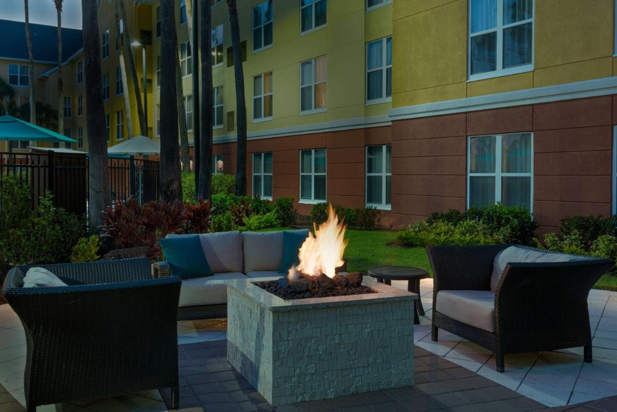 Homewood Suites By Hilton Orlando-Ucf Area - image 4