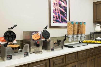 Homewood Suites By Hilton Orlando-Ucf Area - image 8