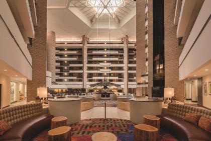 Embassy Suites by Hilton Orlando International Drive ICON Park - image 2